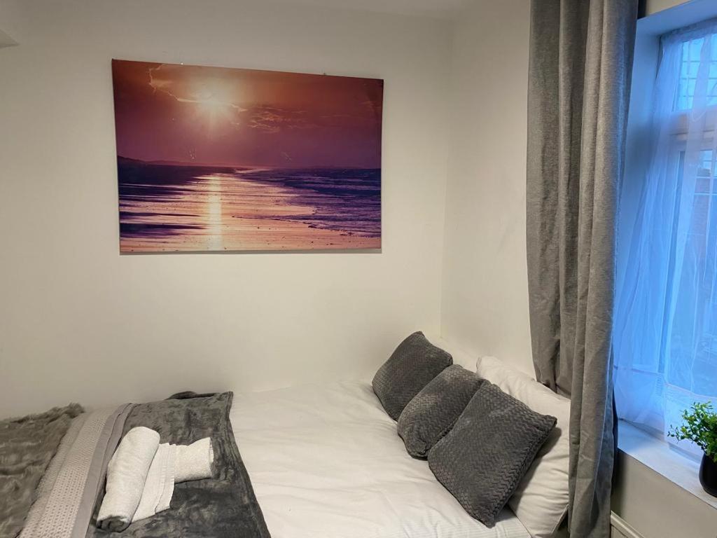 Small But Cozy Studio, Great Tube Connection Londres Exterior foto